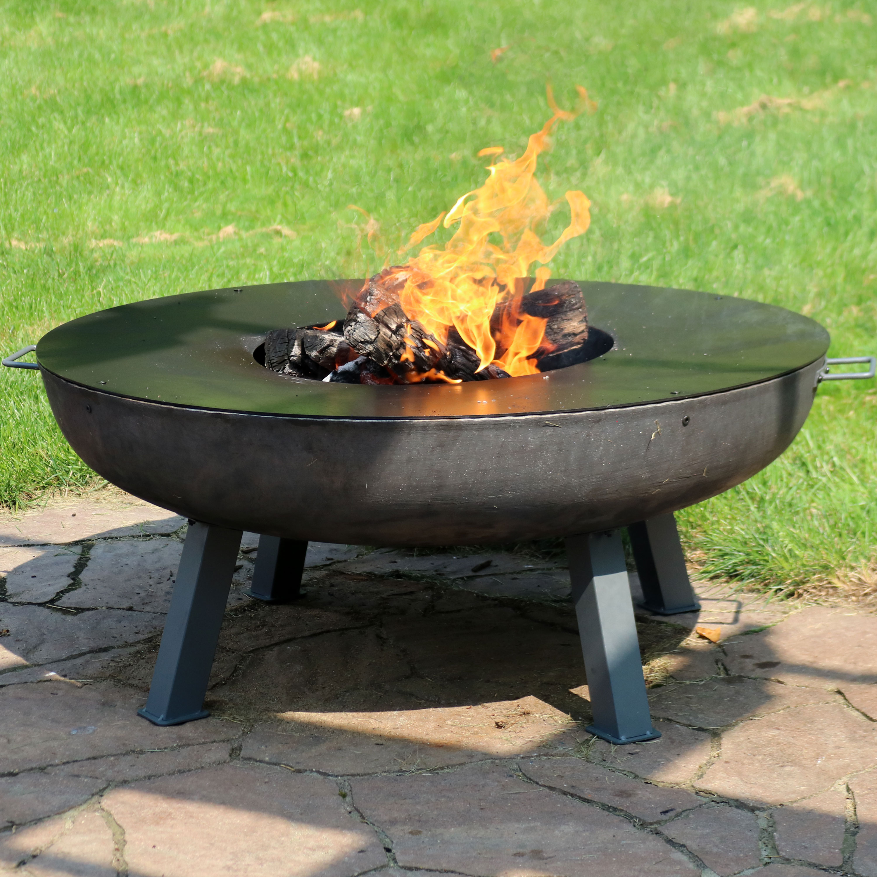Amazon.com : Sunnydaze 40-Inch Cast Iron Fire Pit with Cooking